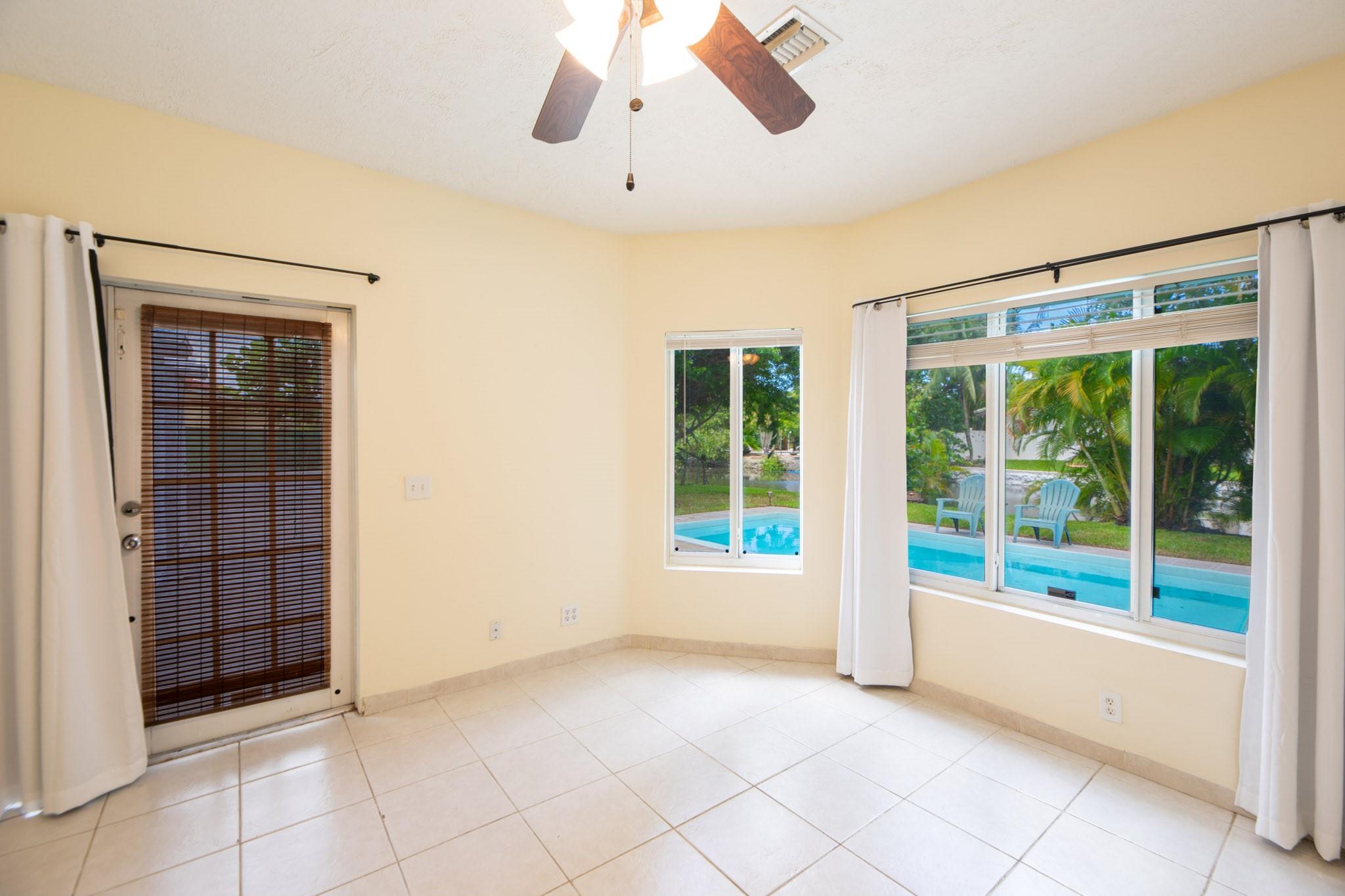 Coral Heights Sec 3 47-19 - Residential Income