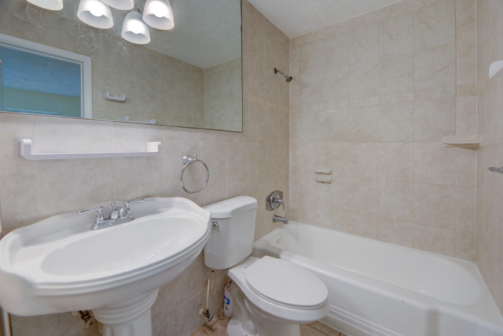 Coral Heights Sec 3 47-19 - Residential Income