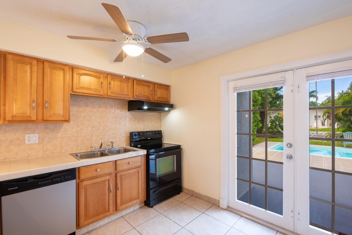 Coral Heights Sec 3 47-19 - Residential Income