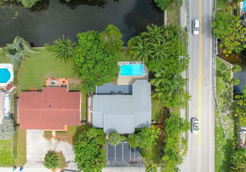 Photo of 4500 NE 15th Avenue, Oakland Park, FL 33334 (MLS # F10526562)