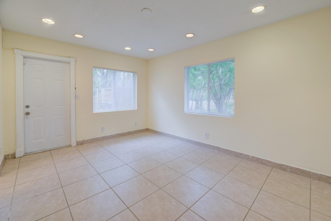 Coral Heights Sec 3 47-19 - Residential Income