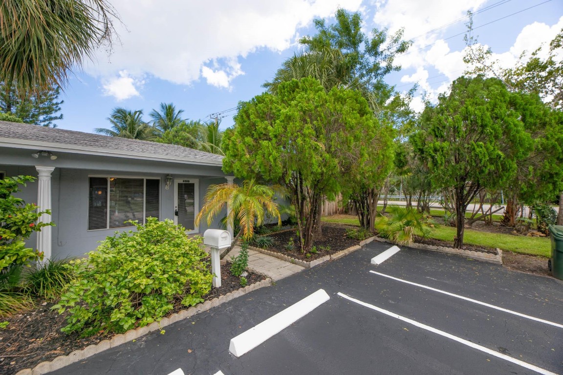 Coral Heights Sec 3 47-19 - Residential Income