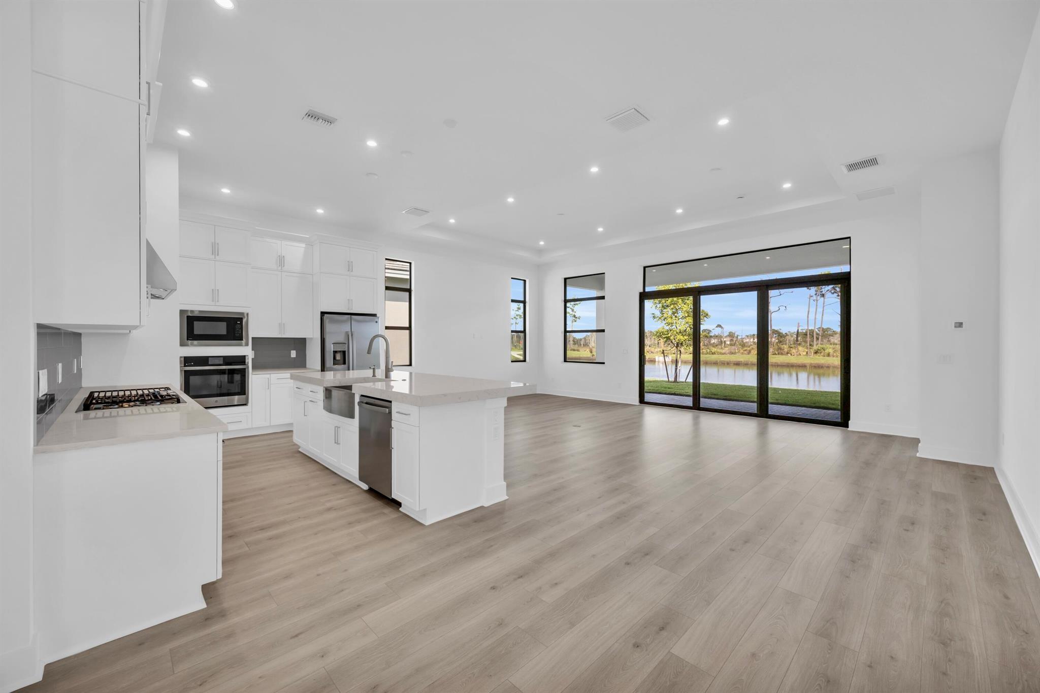 COVE ROYALE PUD PHASE 1 - Residential