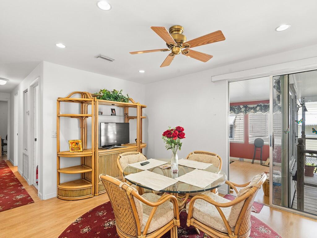 Spanish Lakes Riverfront - Residential