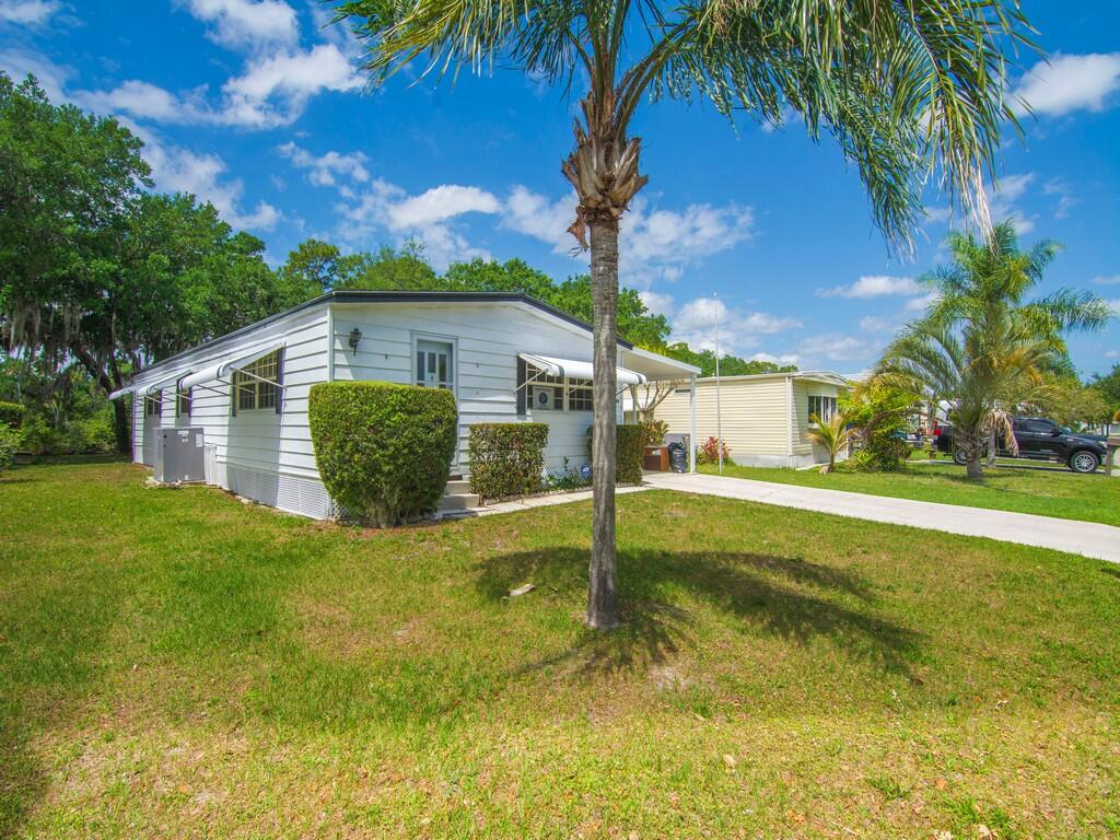 Spanish Lakes Riverfront - Residential