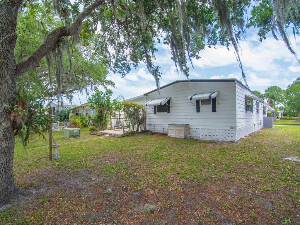 Spanish Lakes Riverfront - Residential