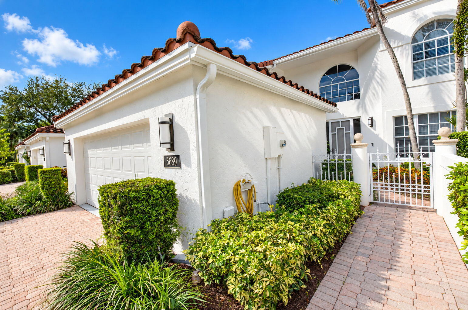 5689 NW 24TH Terrace