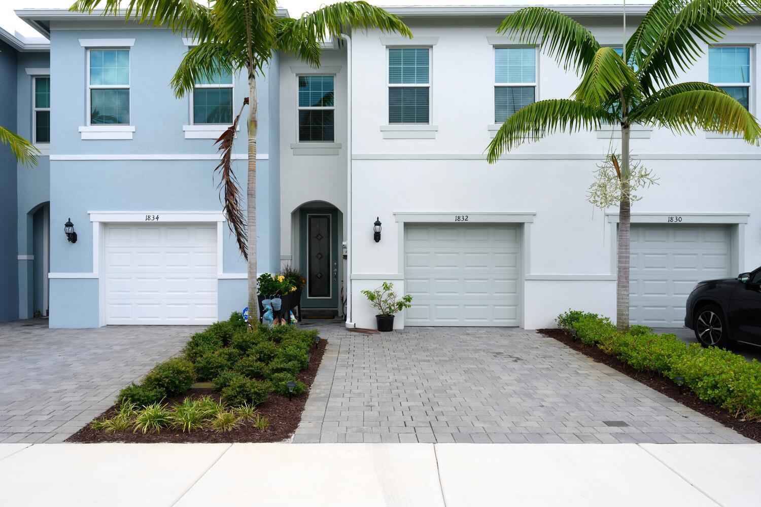 1832 SE Roxy Way, Stuart, FL, 34996/$500,000 1 1832 SE Roxy Way