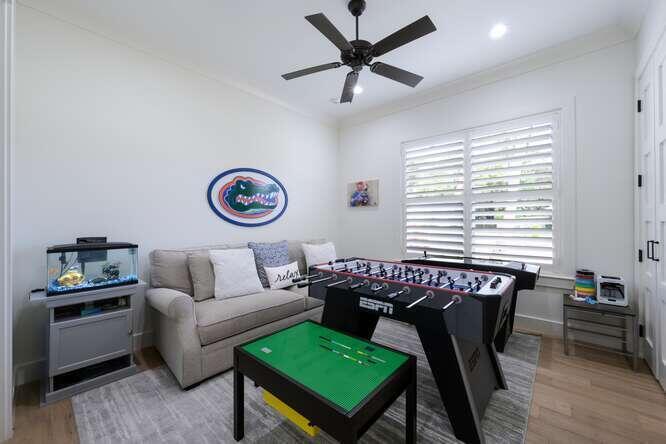 PALM HARBOR - Residential