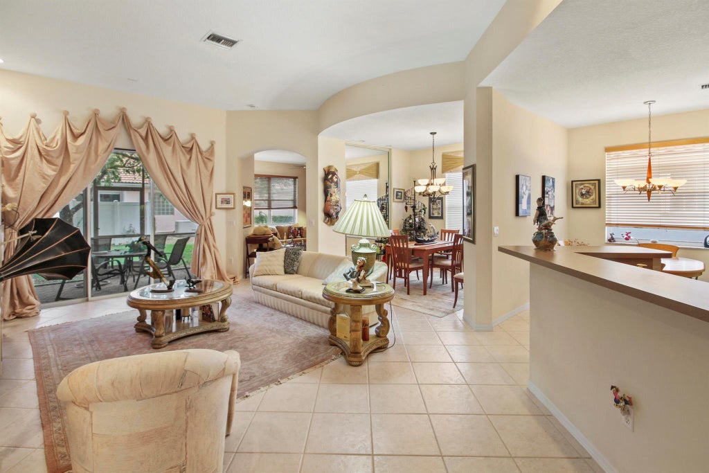 Photo of 12863 Coral Lakes Dr, Boynton Beach, FL 33437 (MLS # R11088411)