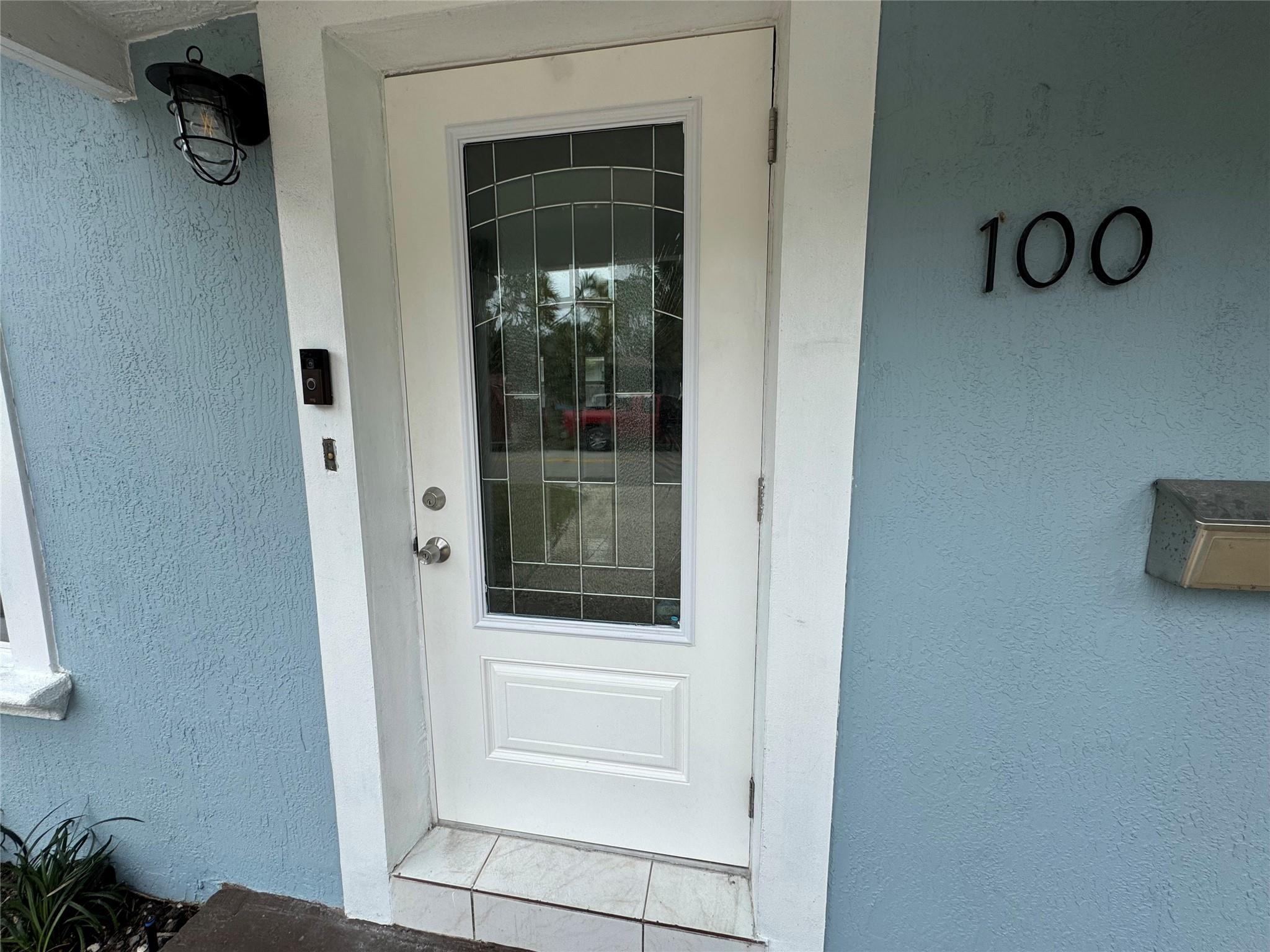 100 NE 12th St