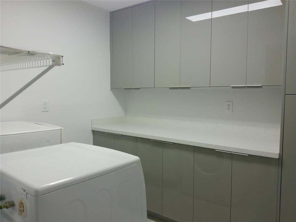 LAKES OF CARRIAGE HILLS - Residential