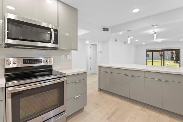 LAKES OF CARRIAGE HILLS - Residential