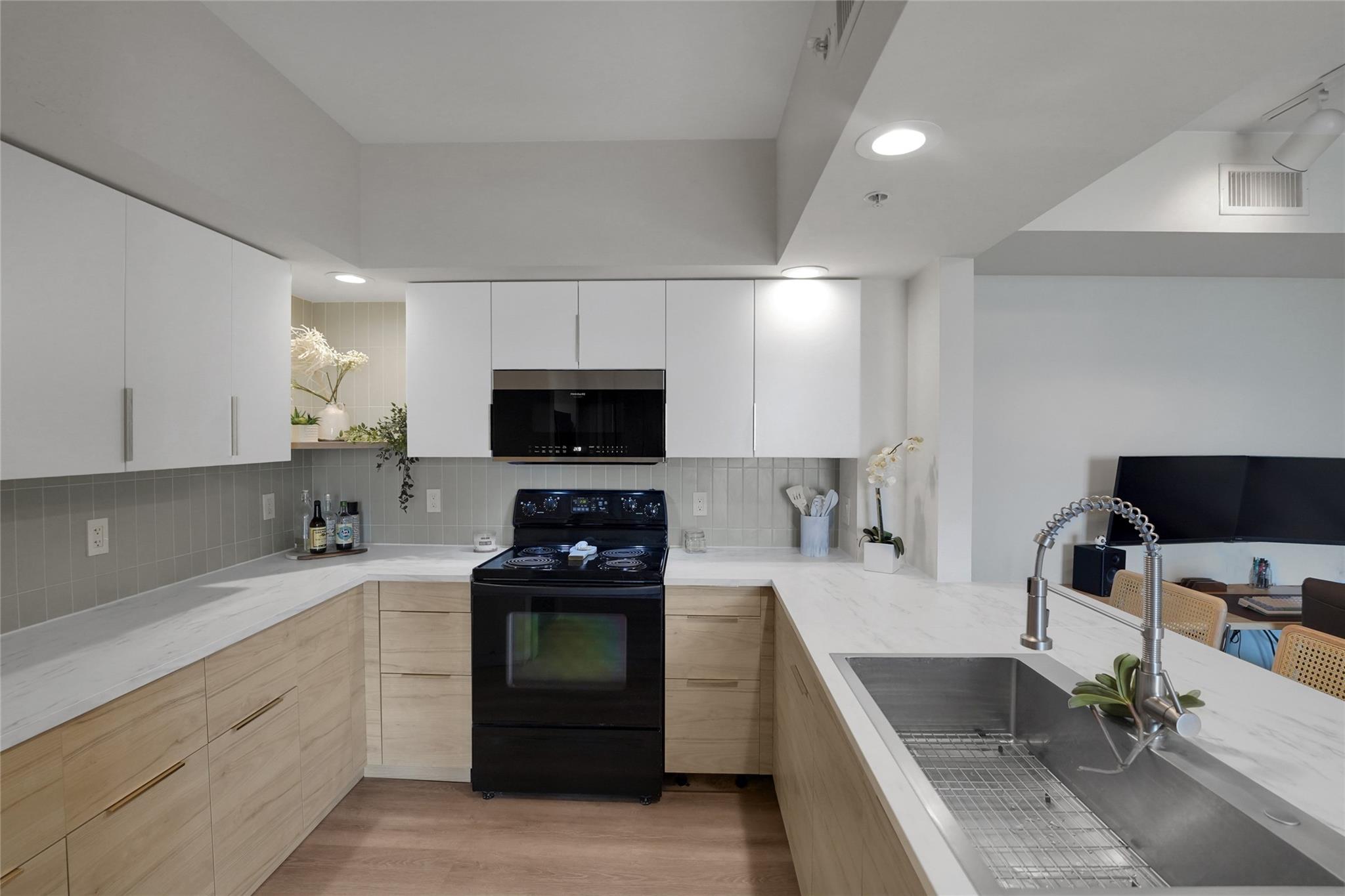 The Waverly at Las Olas - Residential