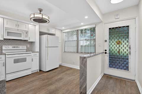 Tiny photo for 3203 Portofino Point #M1, Coconut Creek, FL 33066 (MLS # B26011022)