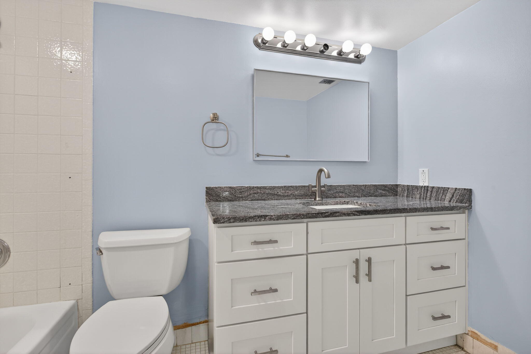 PORTOFINO VILLAGE 2-E CONDO - Residential