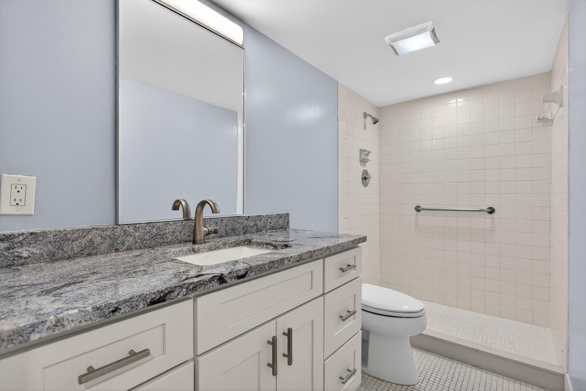 PORTOFINO VILLAGE 2-E CONDO - Residential