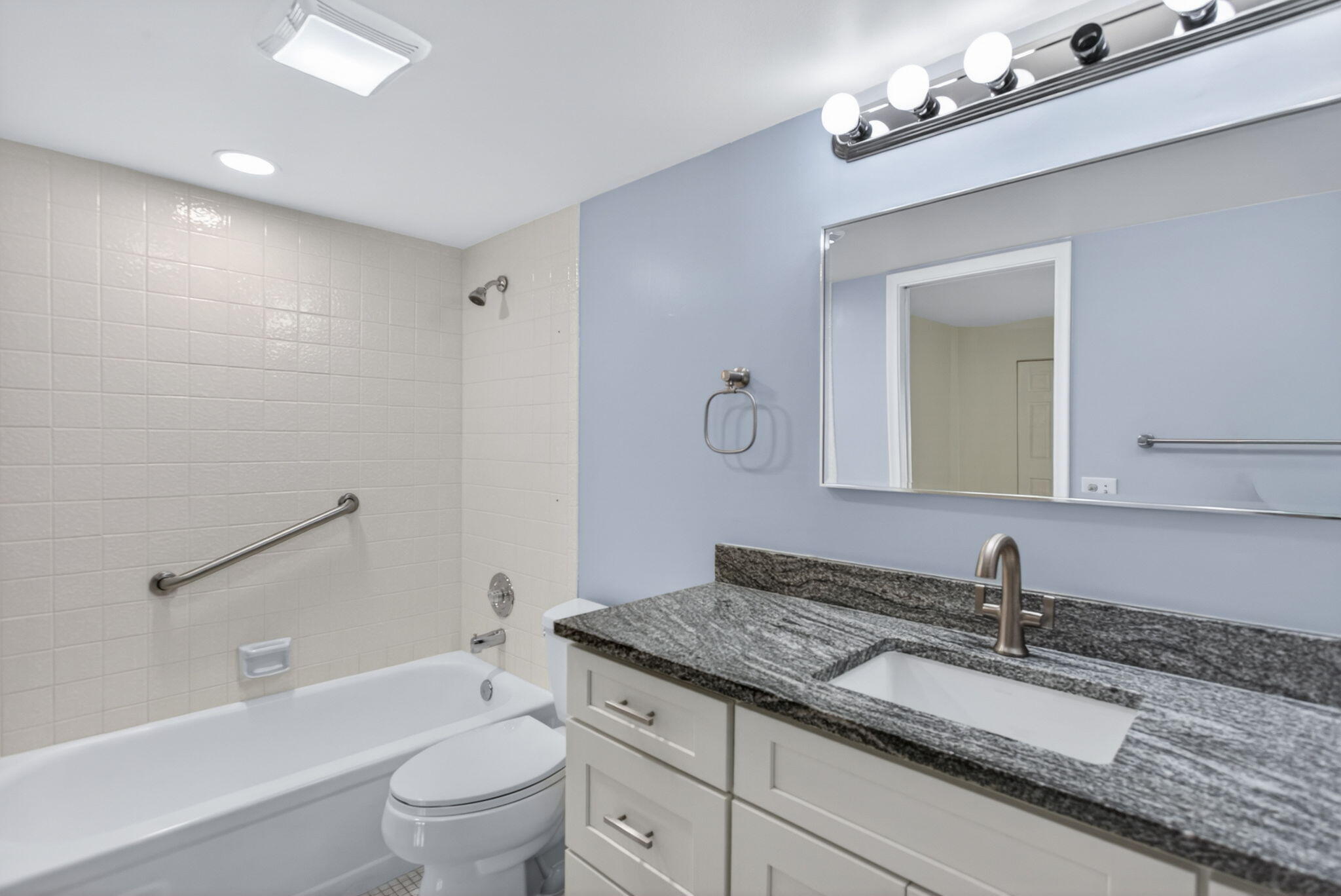 PORTOFINO VILLAGE 2-E CONDO - Residential