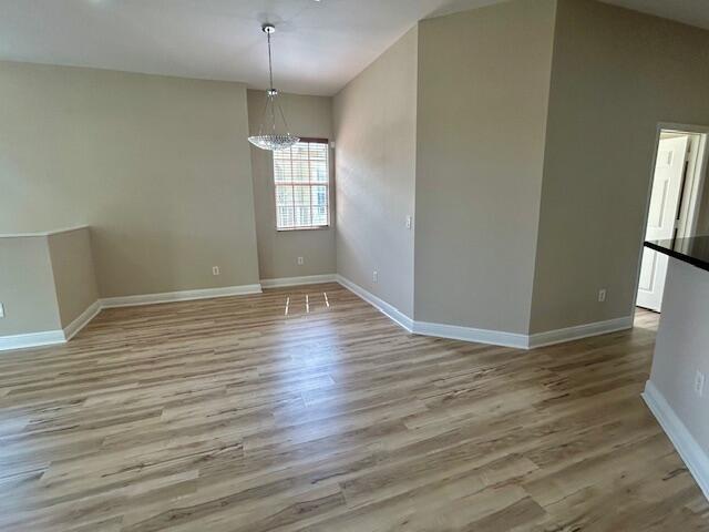 HAMPTON HILLS - Residential