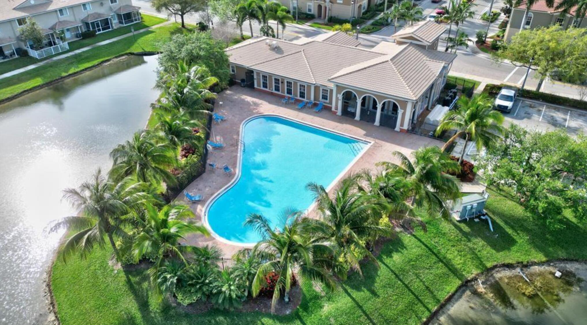 HAMPTON HILLS - Residential