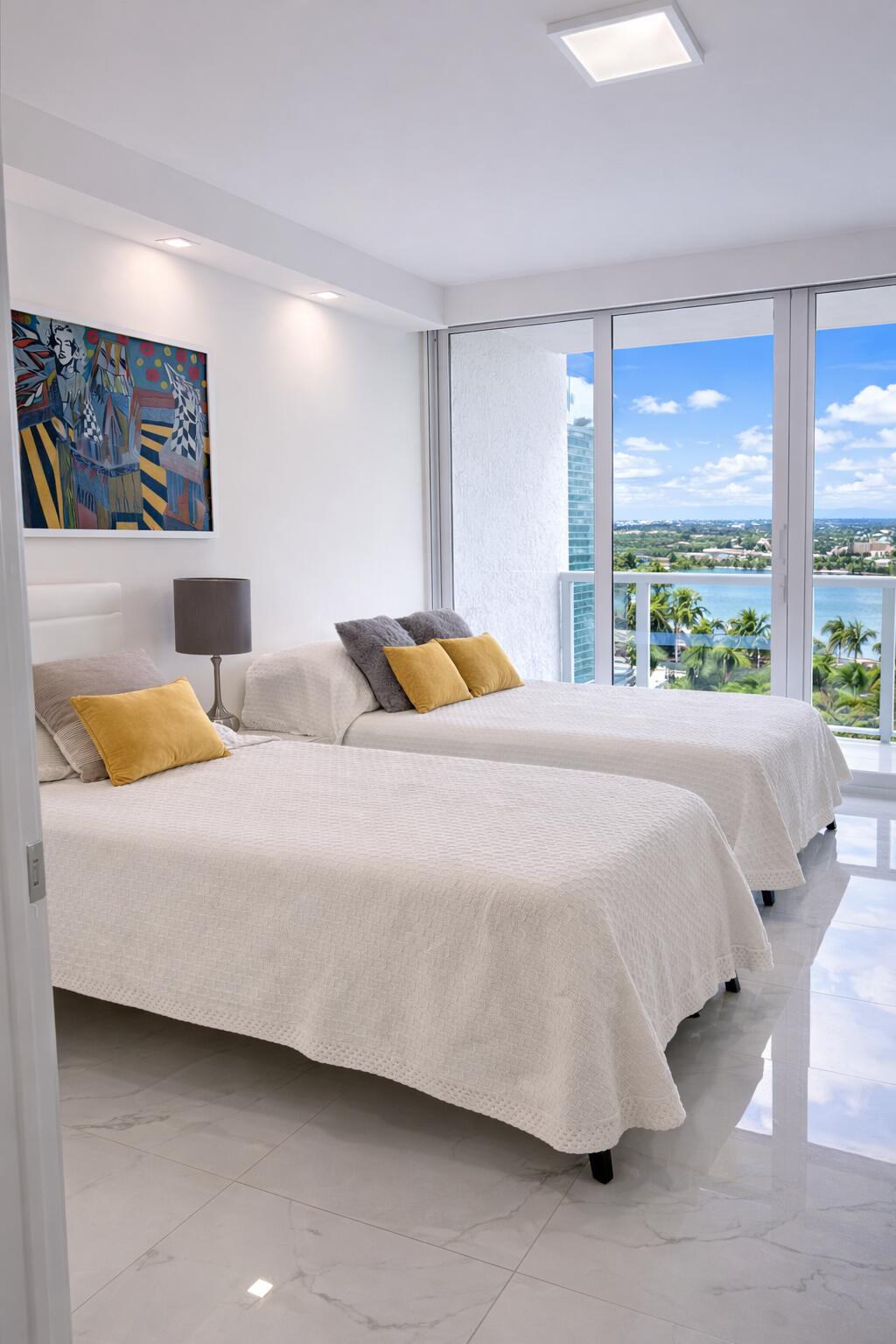 OCEANIA I CONDO - Residential