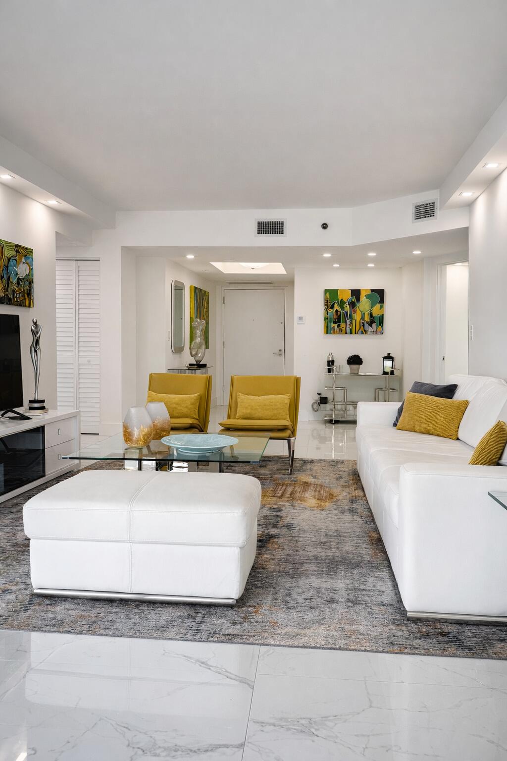 OCEANIA I CONDO - Residential