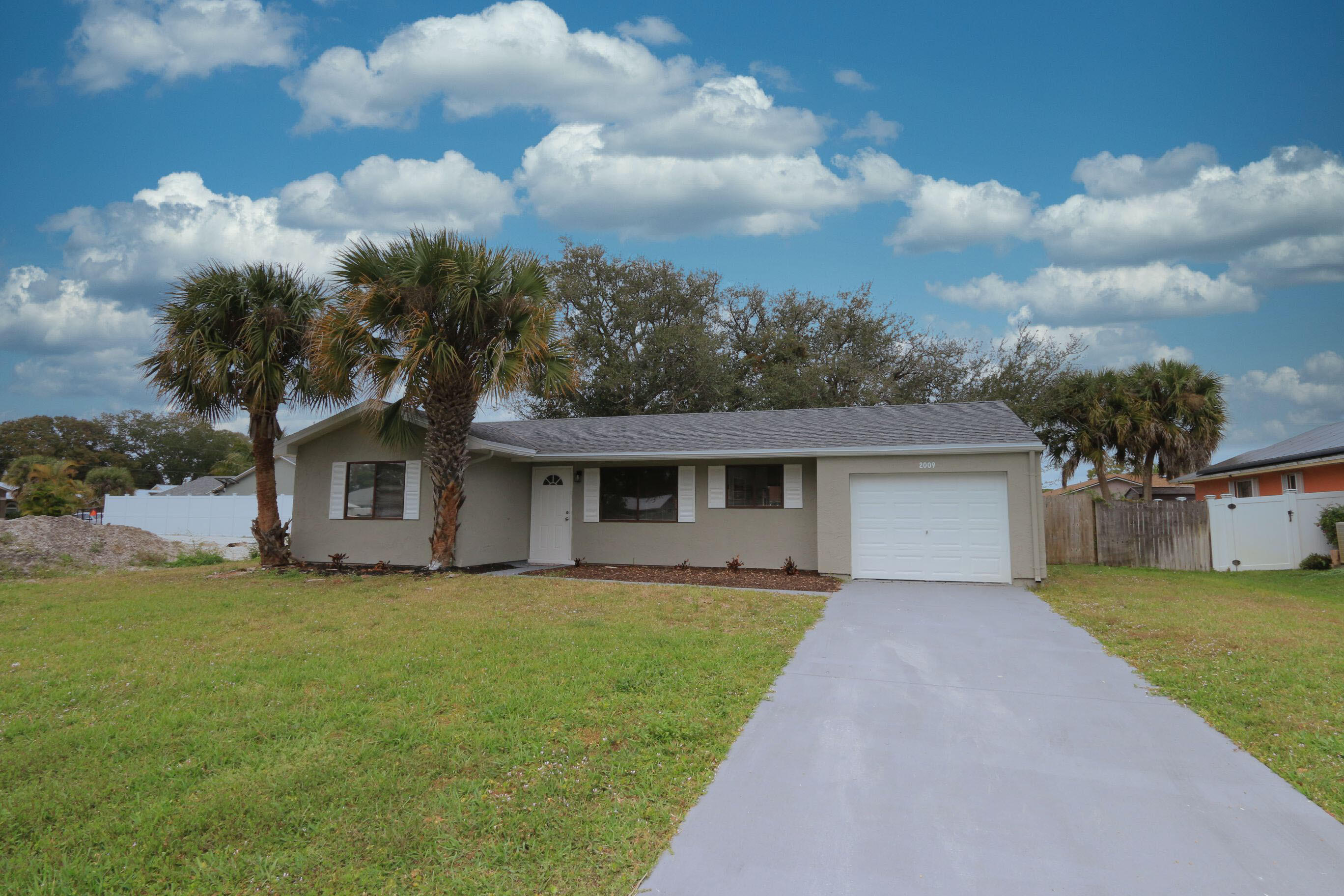 PORT ST LUCIE SECTION 30 - Residential Lease