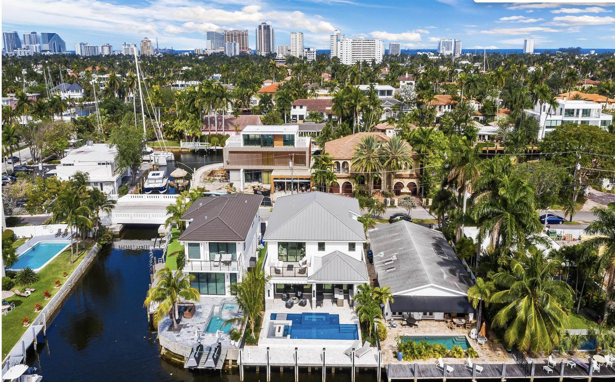 319 Coconut Isle Drive