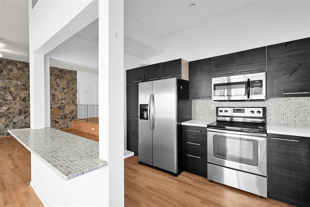 EMERALD ISLES WEST PHASE 1 CONDO - Residential Lease