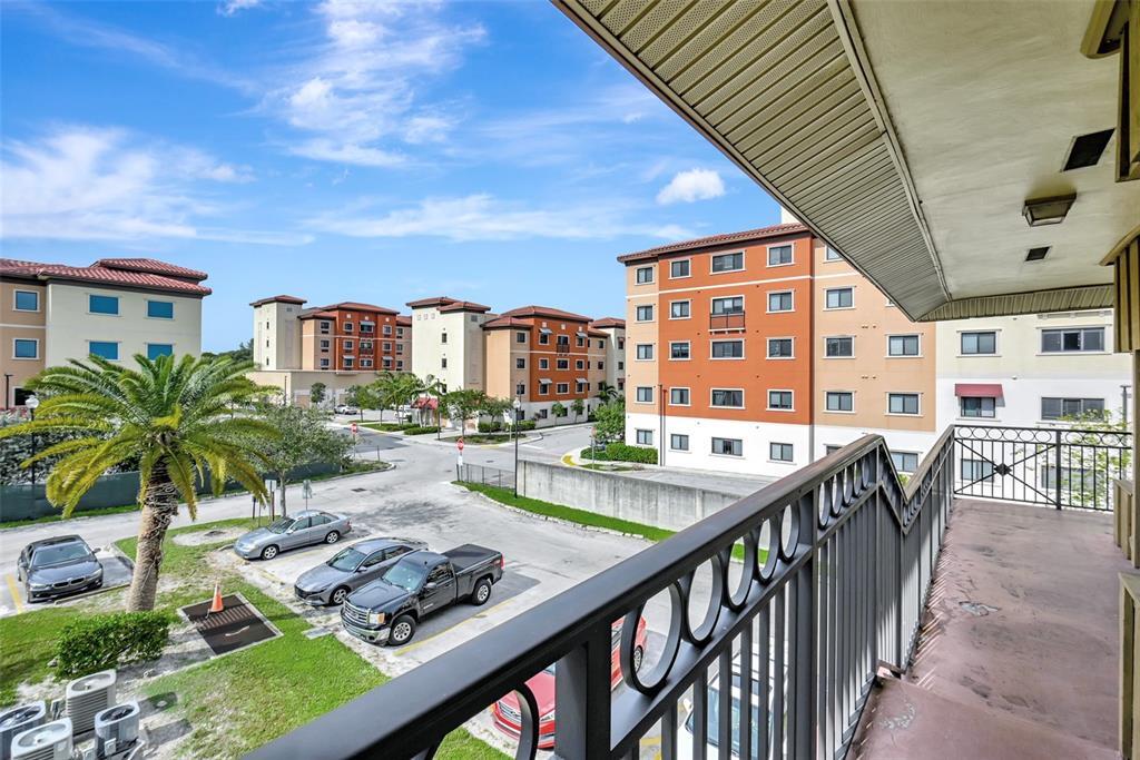 EMERALD ISLES WEST PHASE 1 CONDO - Residential Lease