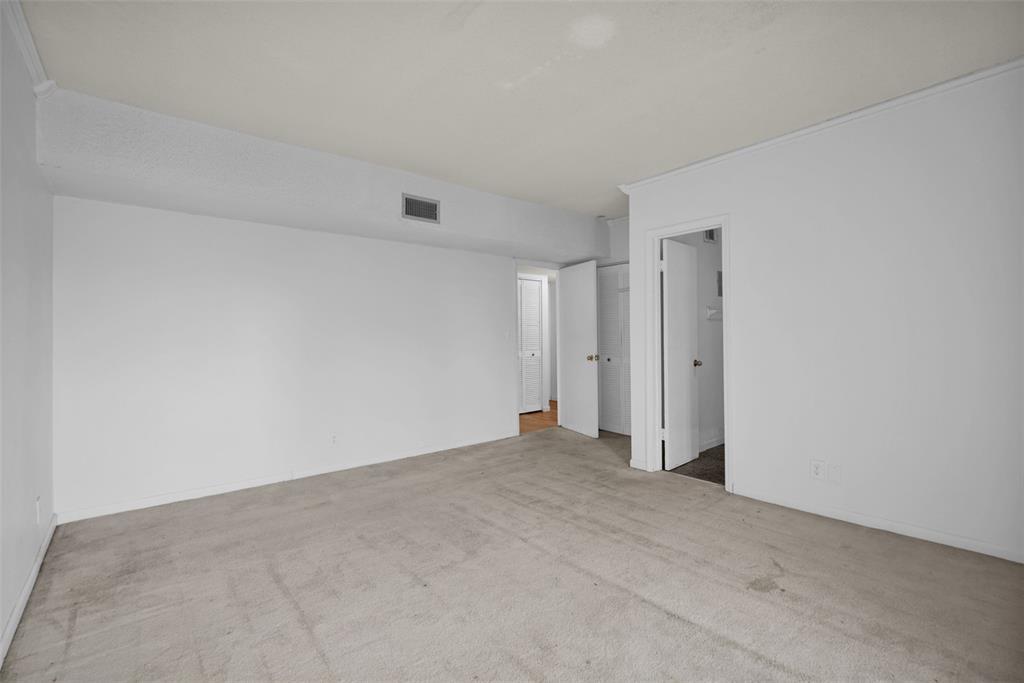 EMERALD ISLES WEST PHASE 1 CONDO - Residential Lease