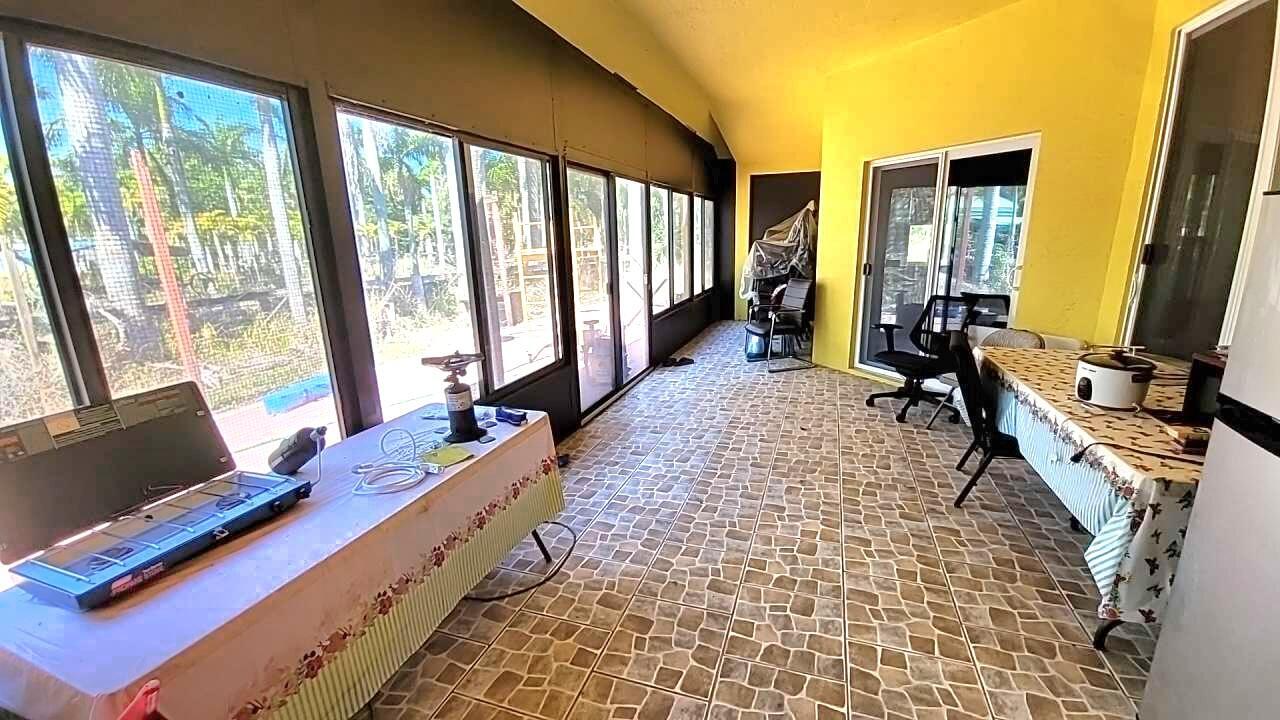 4095 Windmill Road