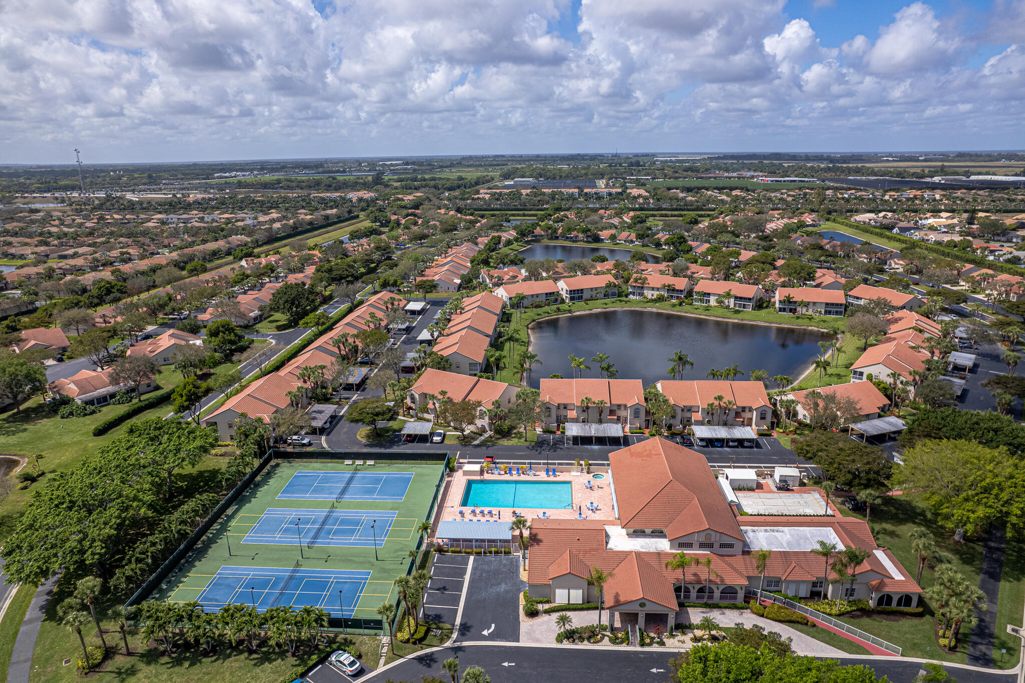EMERALD POINTE 1 - Residential Lease