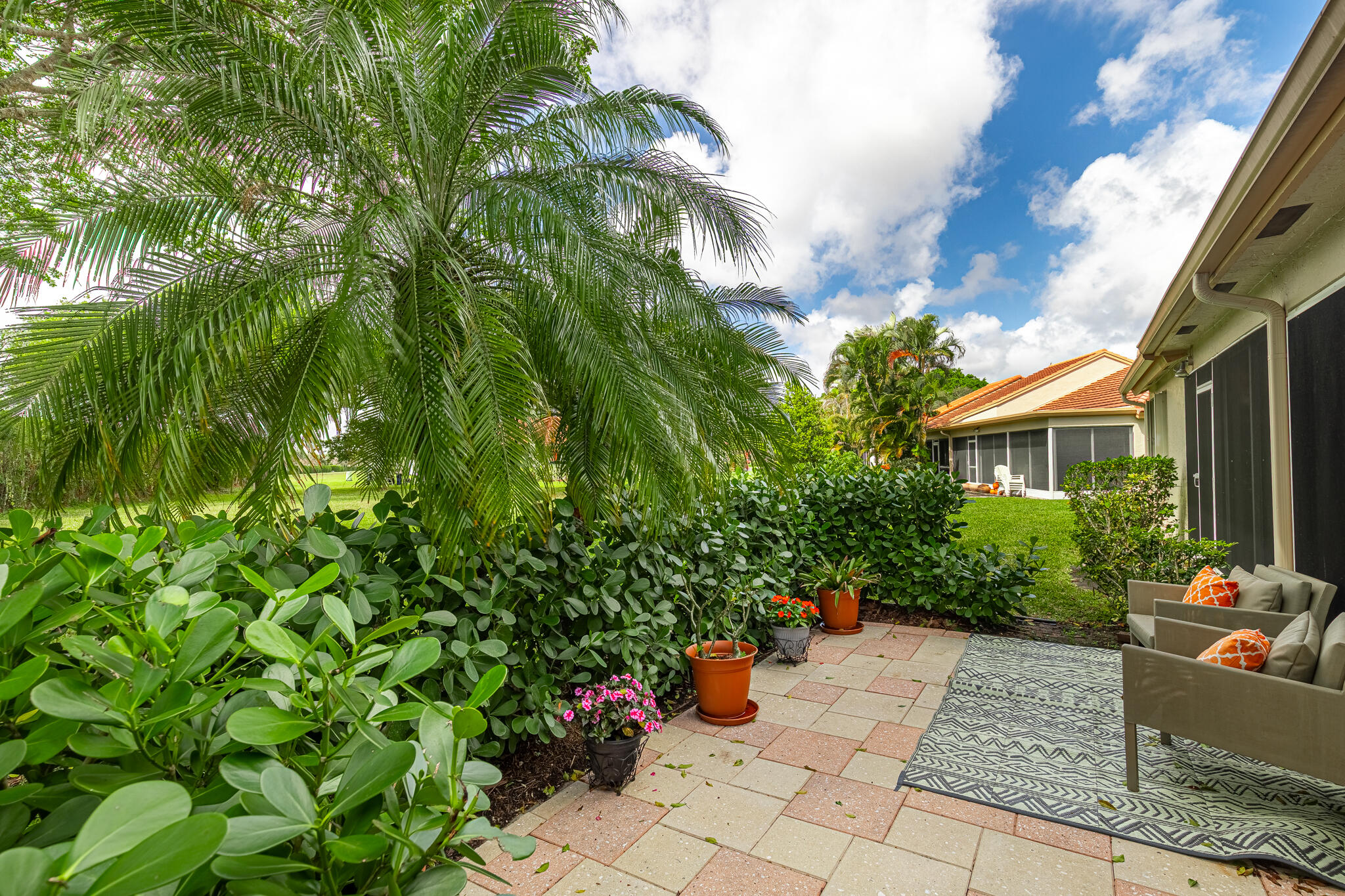 EMERALD POINTE 1 - Residential Lease