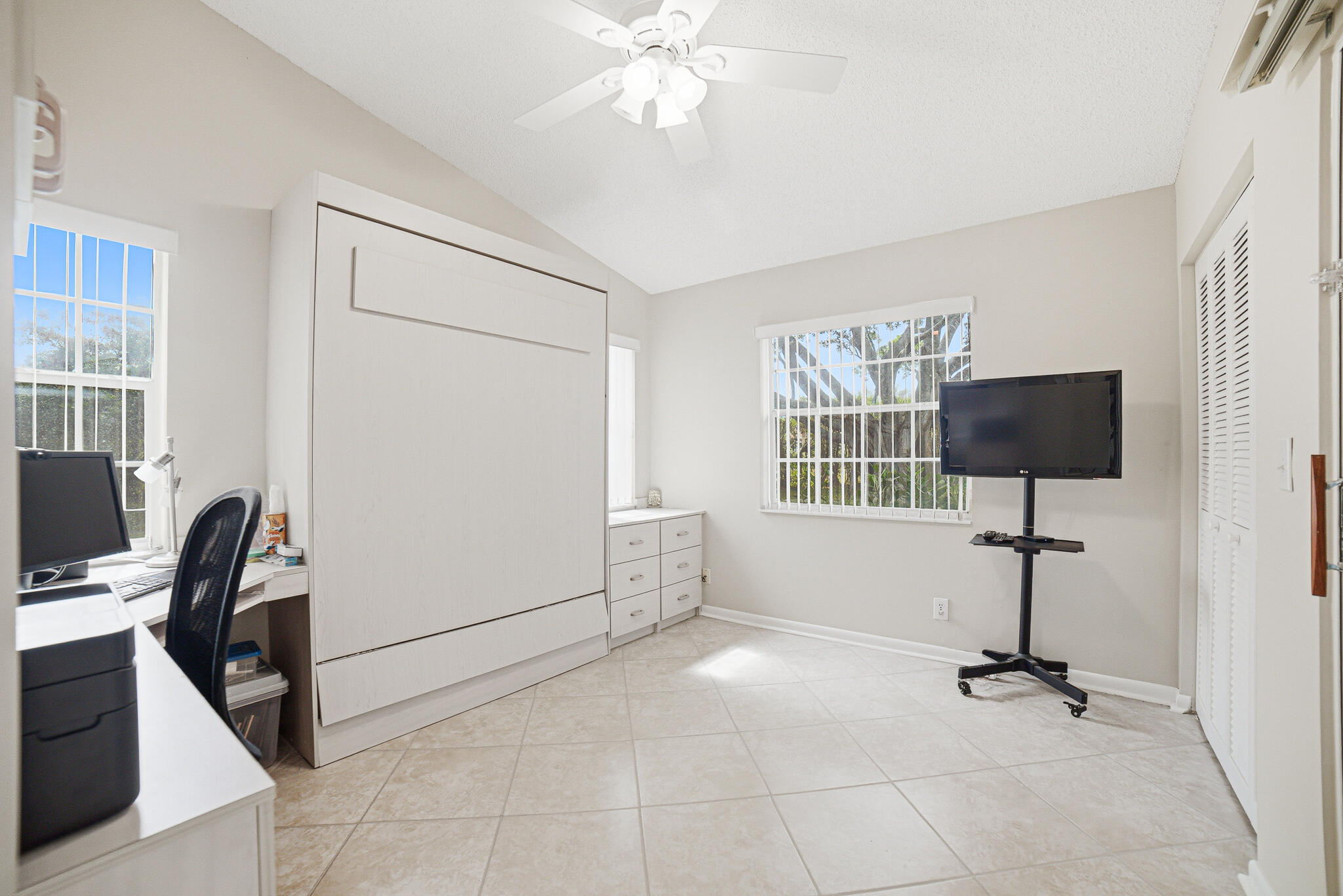 EMERALD POINTE 1 - Residential Lease