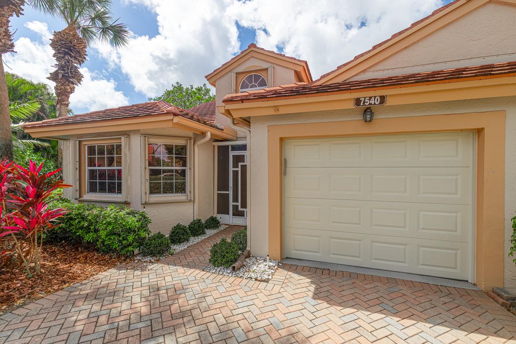 Photo of 7540 Diamond Pointe Circle, Delray Beach, FL 33446 (MLS # R11169180)