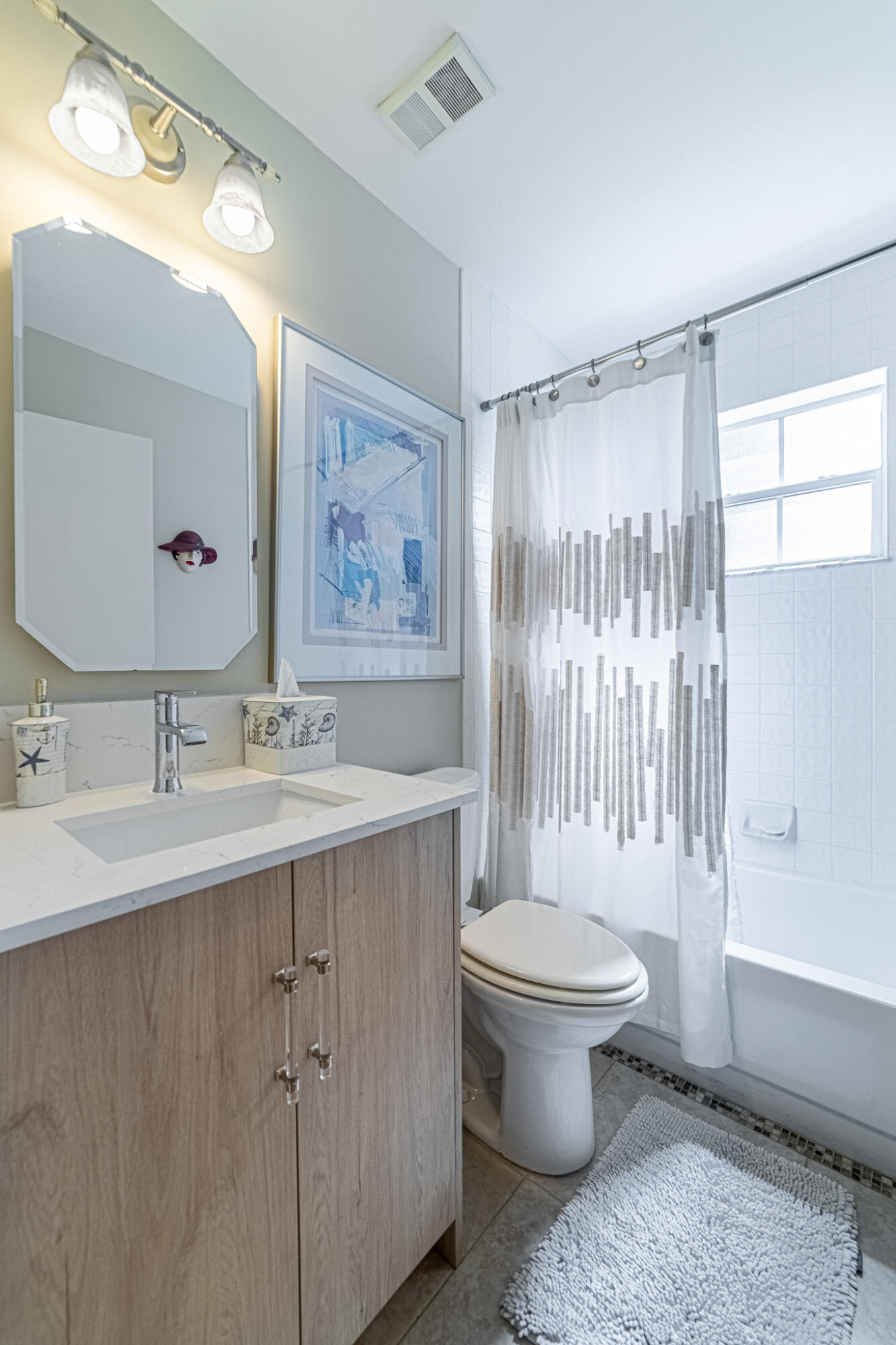 EMERALD POINTE 1 - Residential Lease