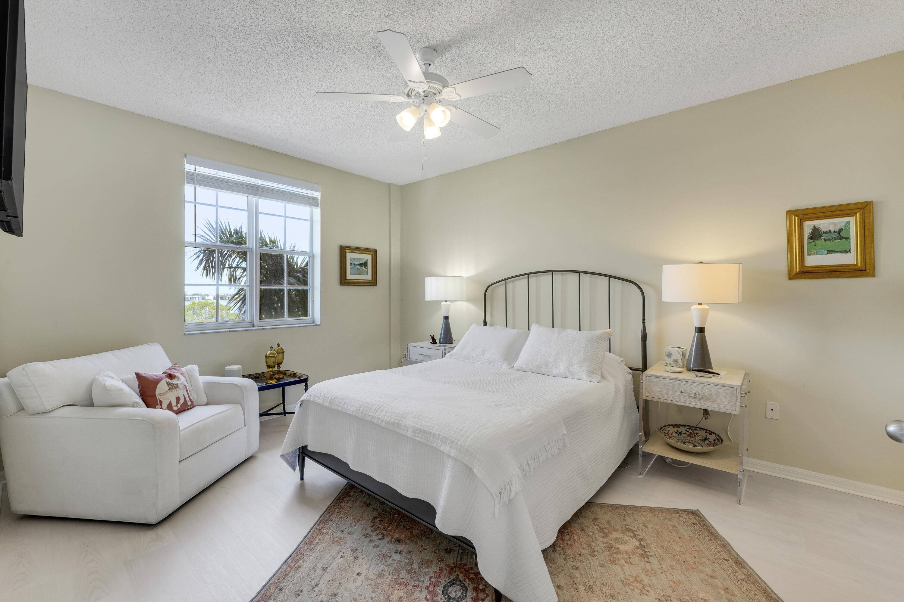 MONTECITO PALM BEACH CONDO - Residential