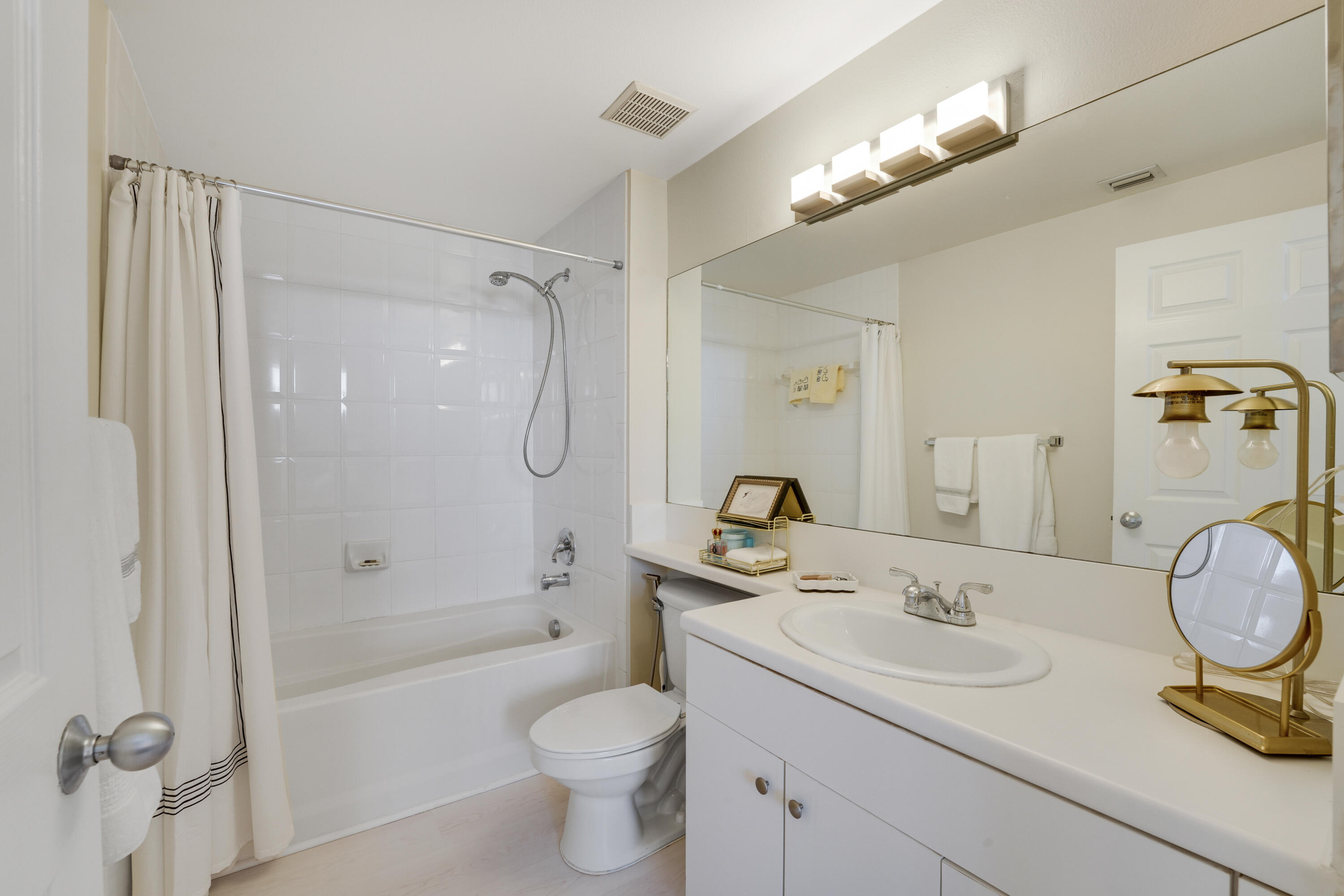 MONTECITO PALM BEACH CONDO - Residential