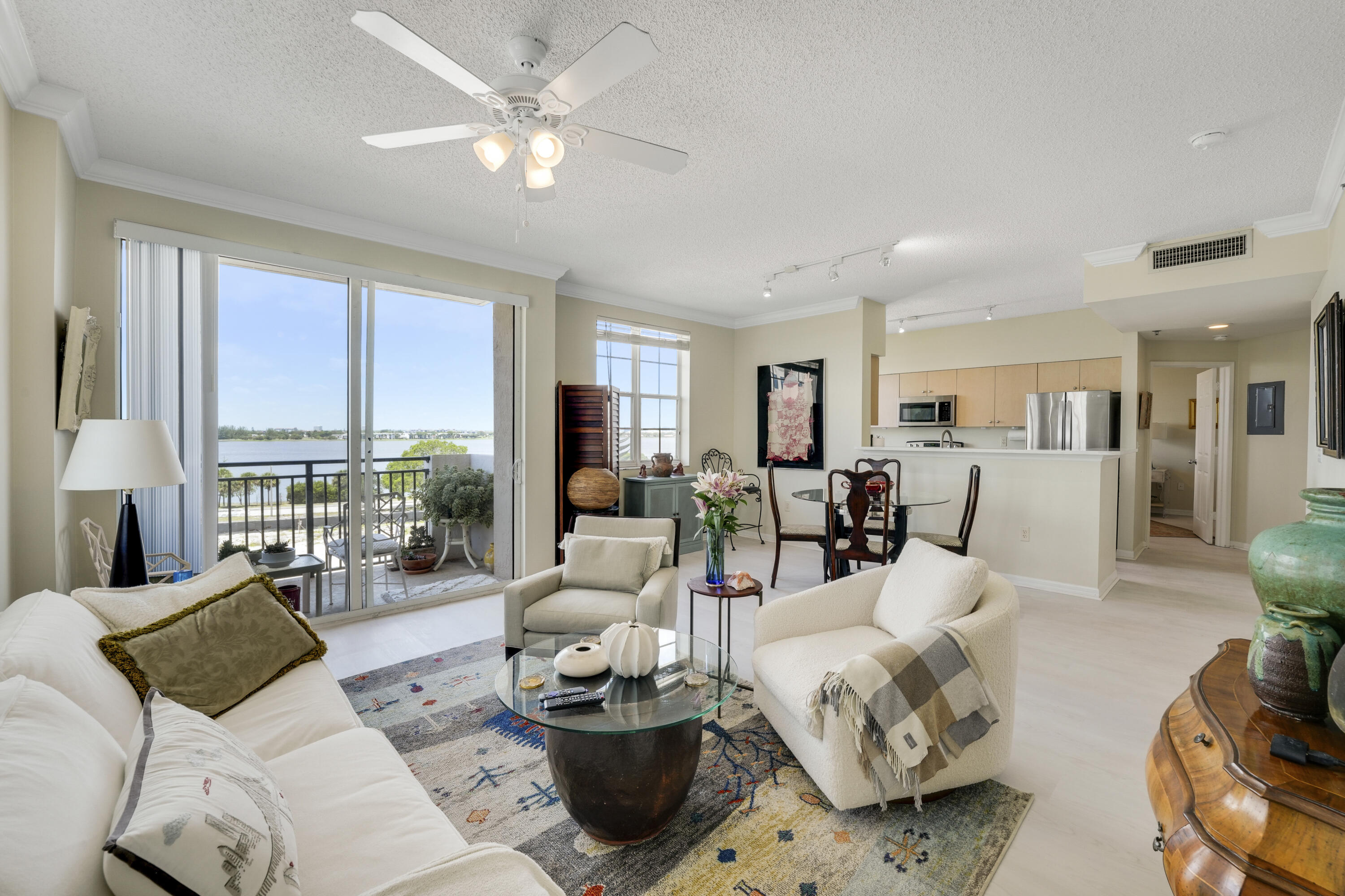 MONTECITO PALM BEACH CONDO - Residential
