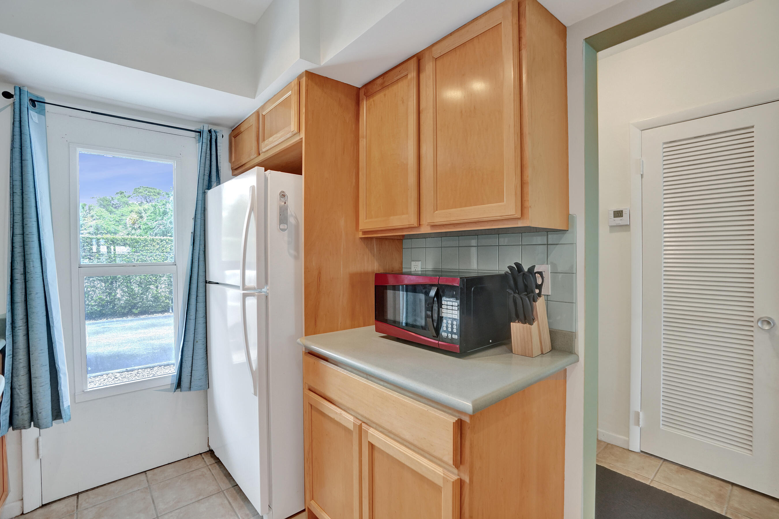 900 SW 12th Street 100