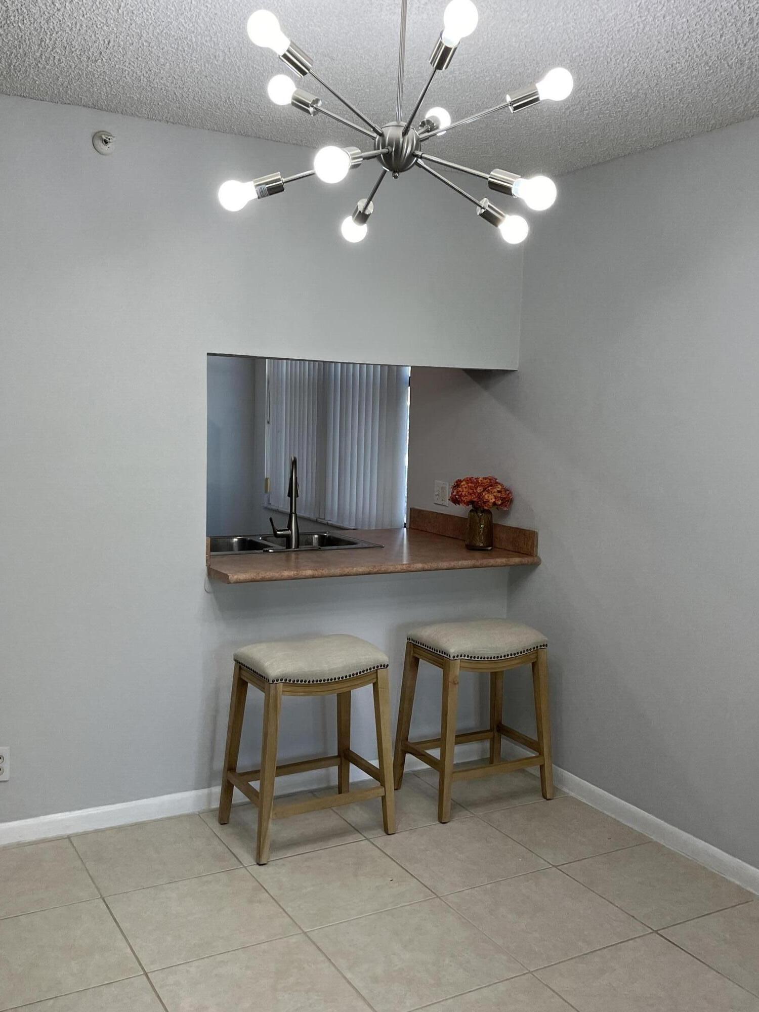 LAKESIDE CONDO - Residential Lease