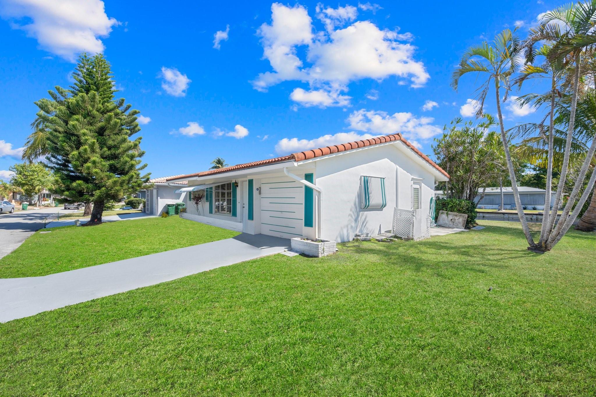 4922 NW 52nd St