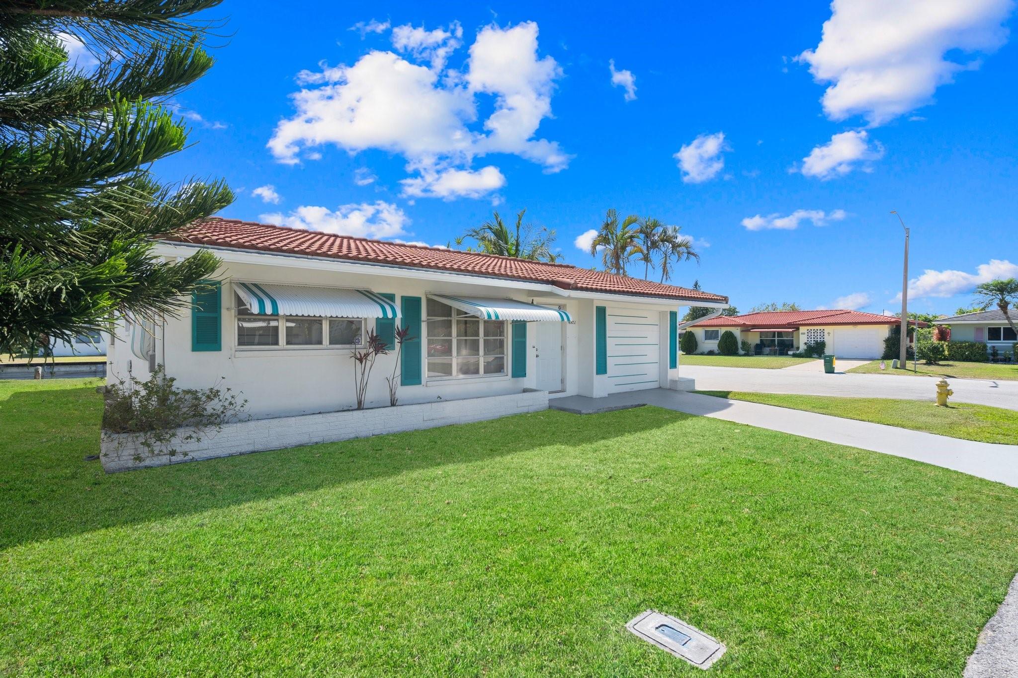 4922 NW 52nd St