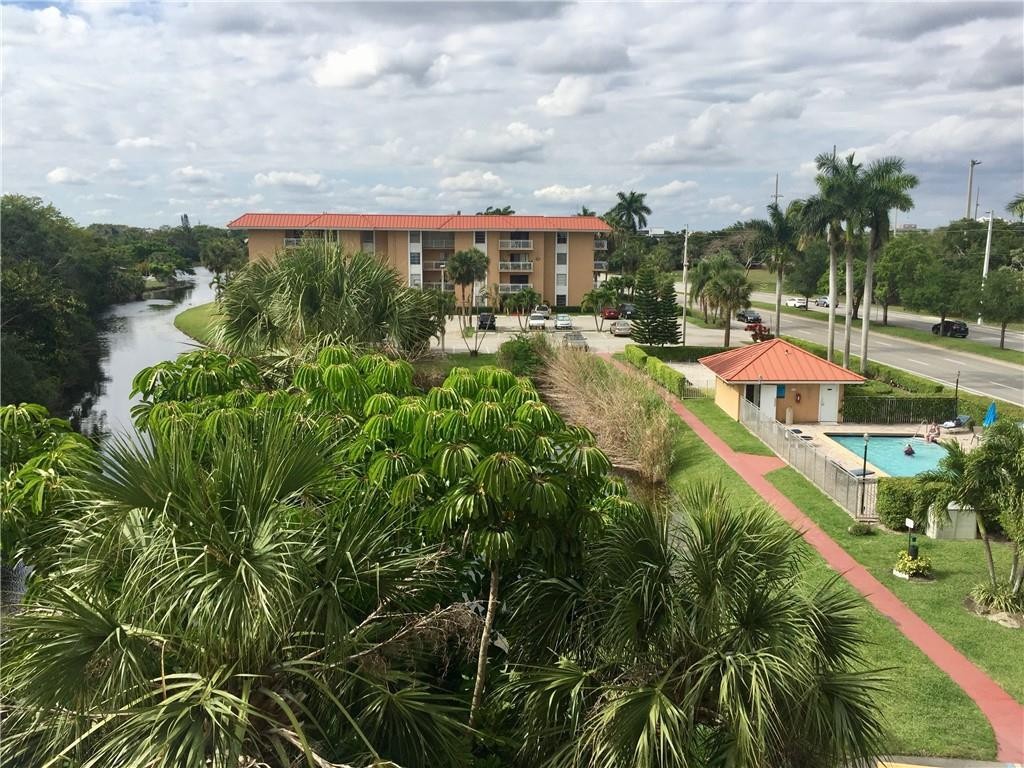 NEWPORT CONDO - Residential Lease