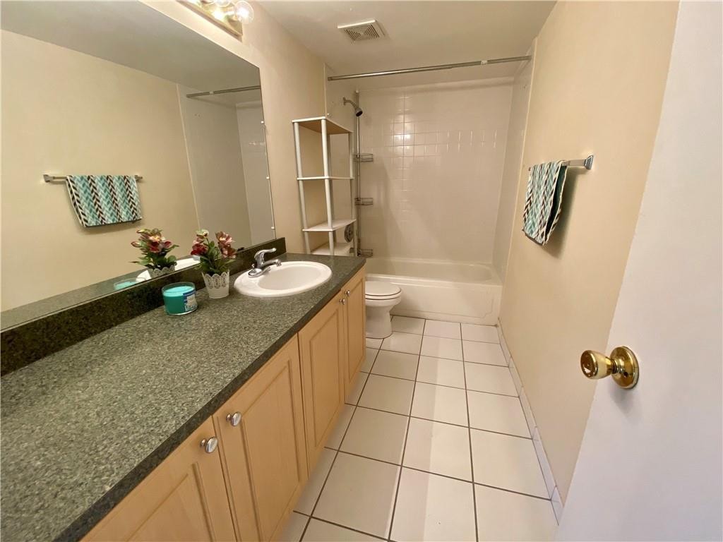 NEWPORT CONDO - Residential Lease