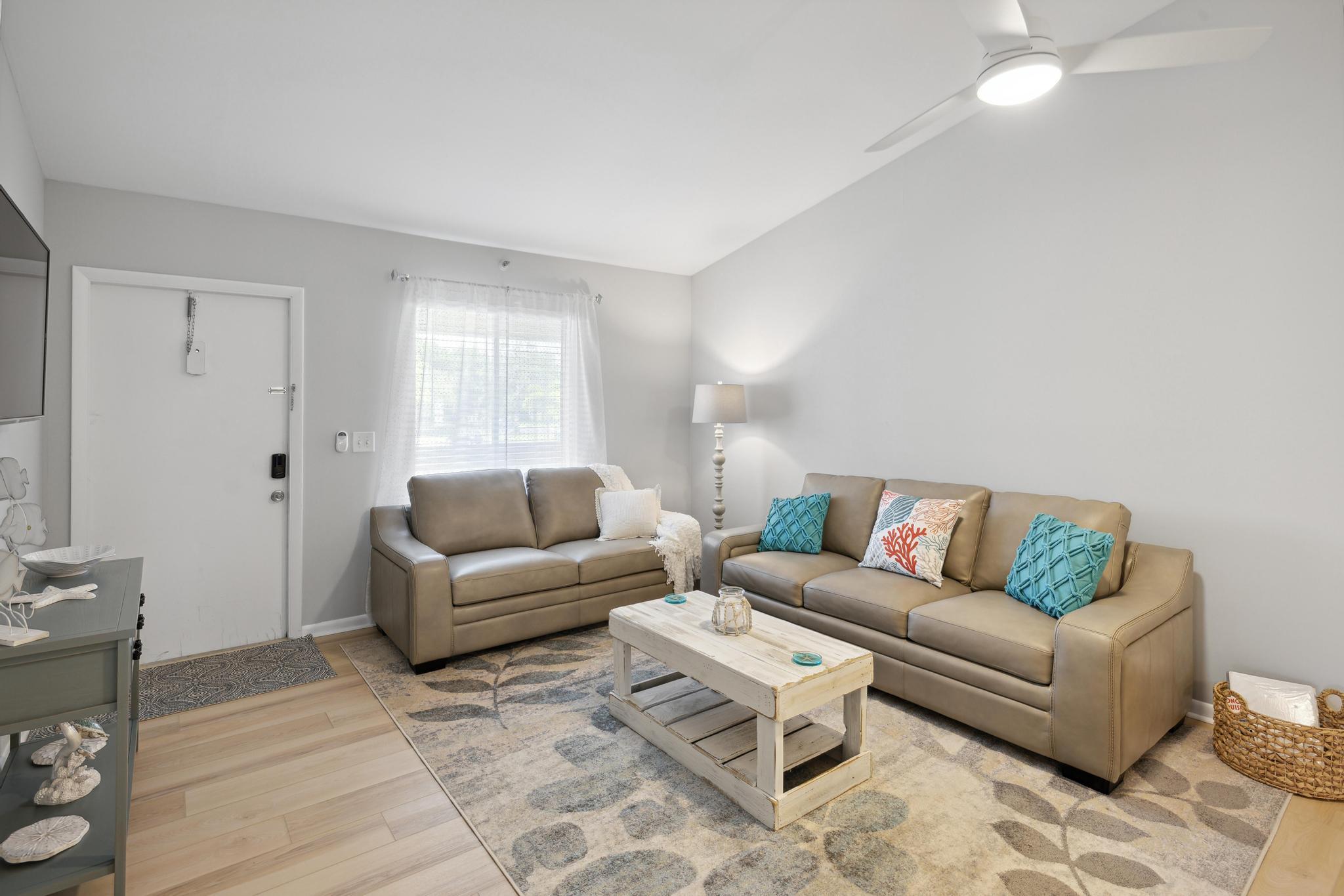 CHASEWOOD OF JUPITER CONDO - Residential Lease