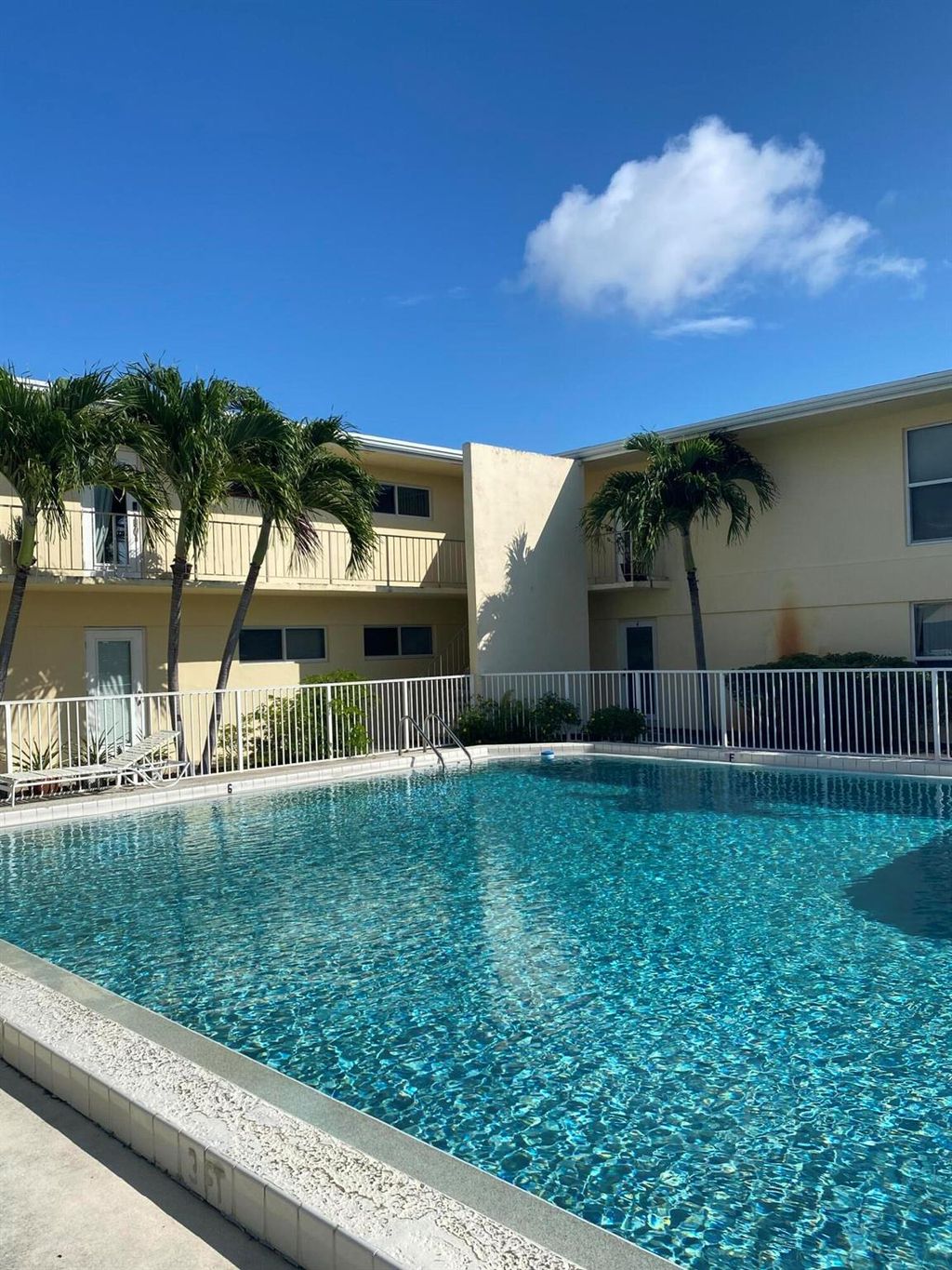 Photo of 731 Hummingbird Way #1, North Palm Beach, FL 33408 (MLS # R10895897)