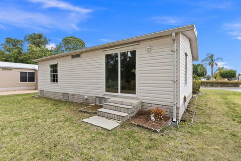 Mobile Home in Fort Pierce FL 202 Old Key West Place Pl 30.jpg