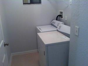 RIVERSIDE VILLAS - Residential